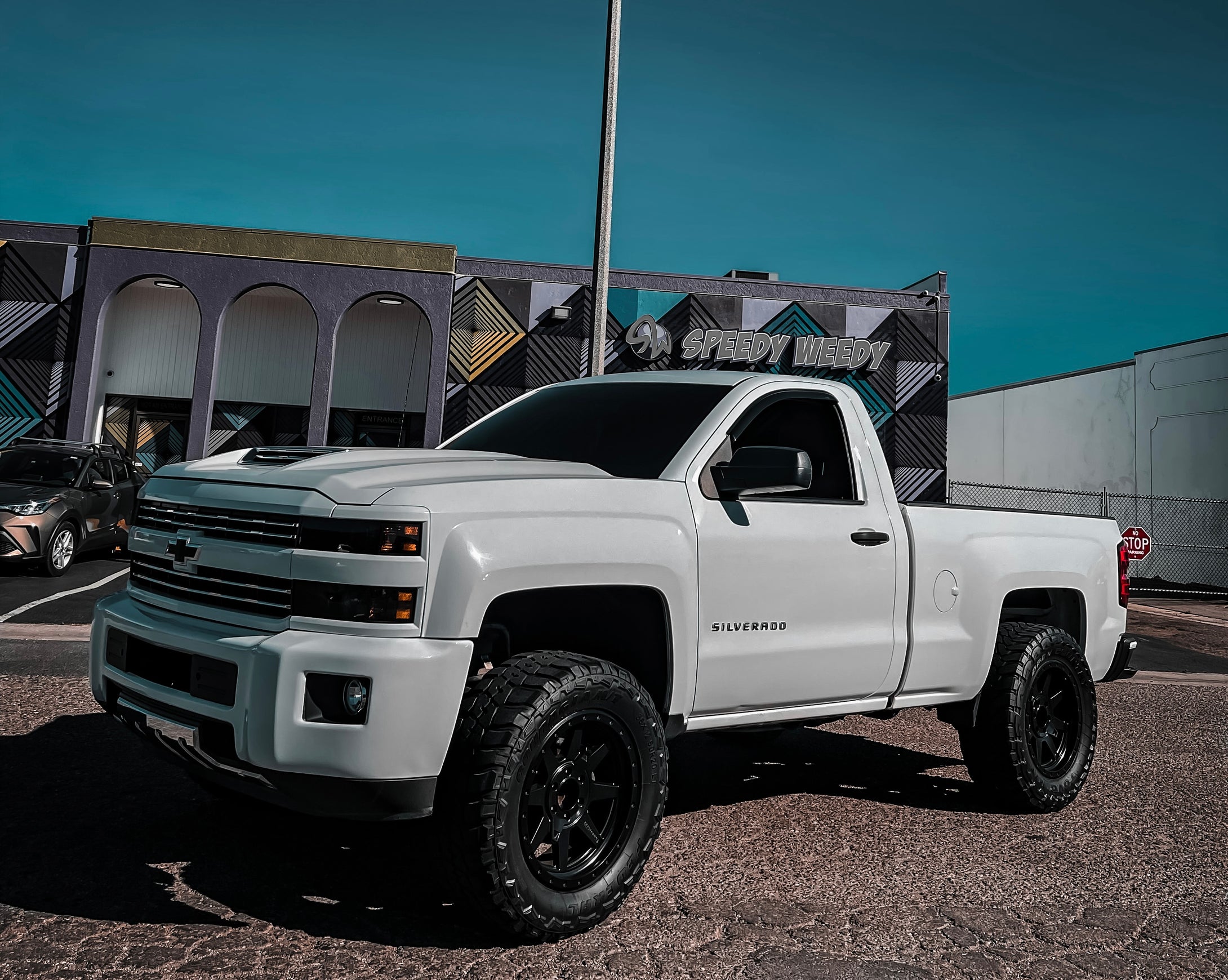 Truckin Transformations Discover Trucks Ready For Customization - 39r5k6s